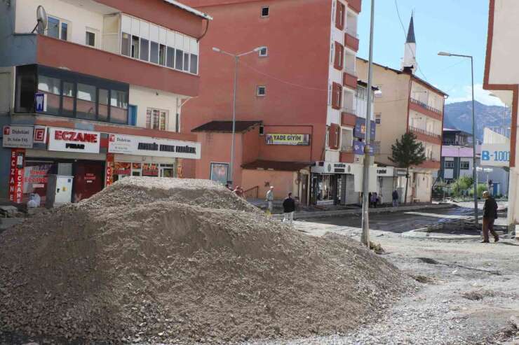 Hakkari’de KPSS Ön Lisans oturumu için ’gürültü’ önlemi: Çalışmalar ve inşaatlar durduruldu