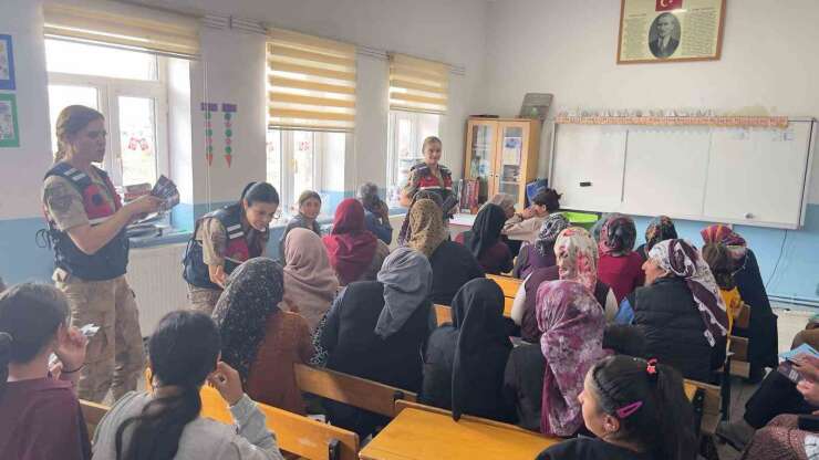 Kars’ta 152 vatandaşa KADES ve 6284 sayılı Kanun anlatıldı
