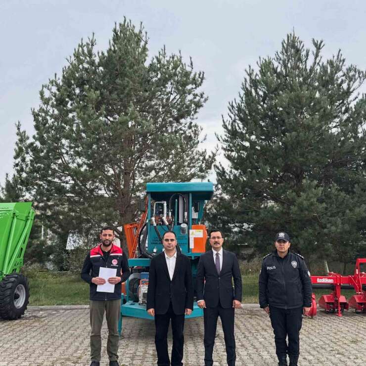 Akyaka’da tarımsal üretime makine desteği