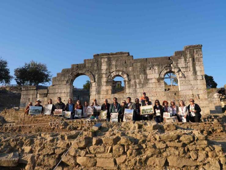 Ulusal ve uluslararası ressamlar Konuralp’i tuvallerine taşıdı