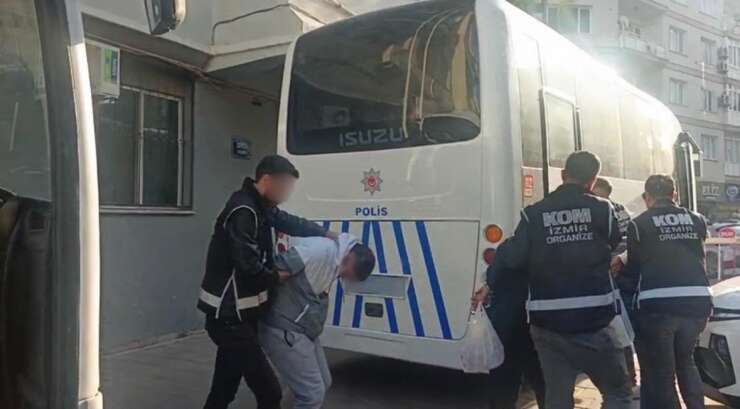İzmir’de ’Sercan Sayal’ organize suç örgütüne darbe: Kundaklama şüphelisi 4 kişi tutuklandı