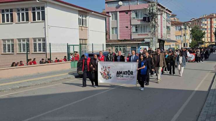 Vezirköprü’de Amatör Spor Haftası Gençlik Korteji