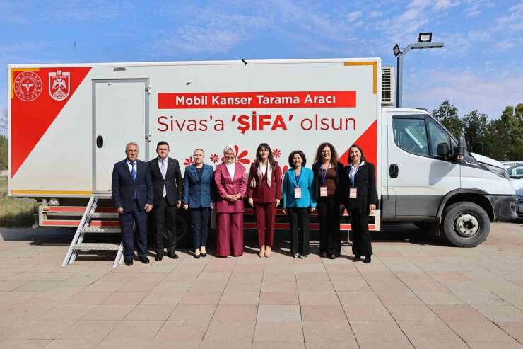Kanserle mücadelede bilimsel iş birliği Sivas’ta ele alındı