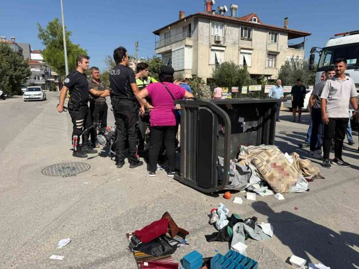 Antalya’da otomobil ile üç tekerlekli bisiklet çarpıştı: 2 yaralı