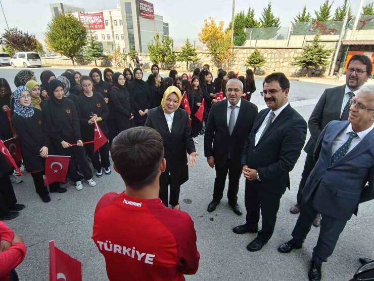Bakan Yardımcısı Ökten, Çorum’da eğitim yöneticileriyle buluştu