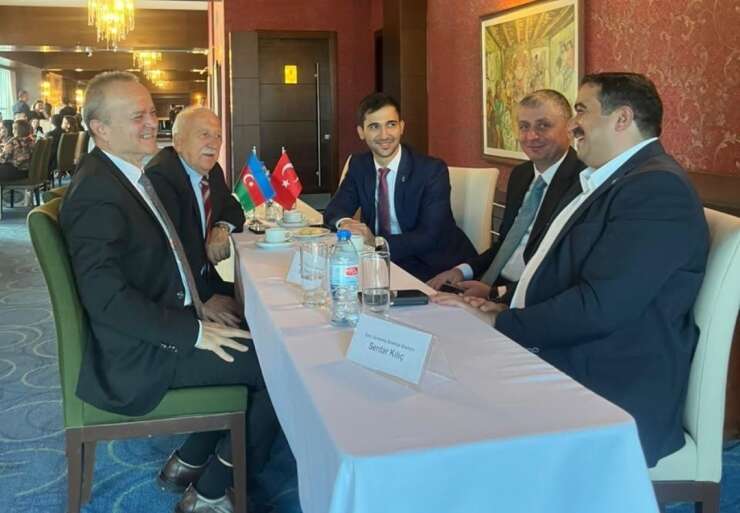 Sarıkamış’ın kristal karları Bakü’de tanıtıldı