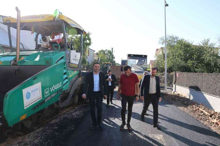 Yeşilyurt Mahallesi’nde asfalt çalışmaları sürüyor