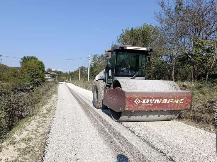 Kaymakçı ile Çalılık köyleri arasındaki yola soğuk asfalt