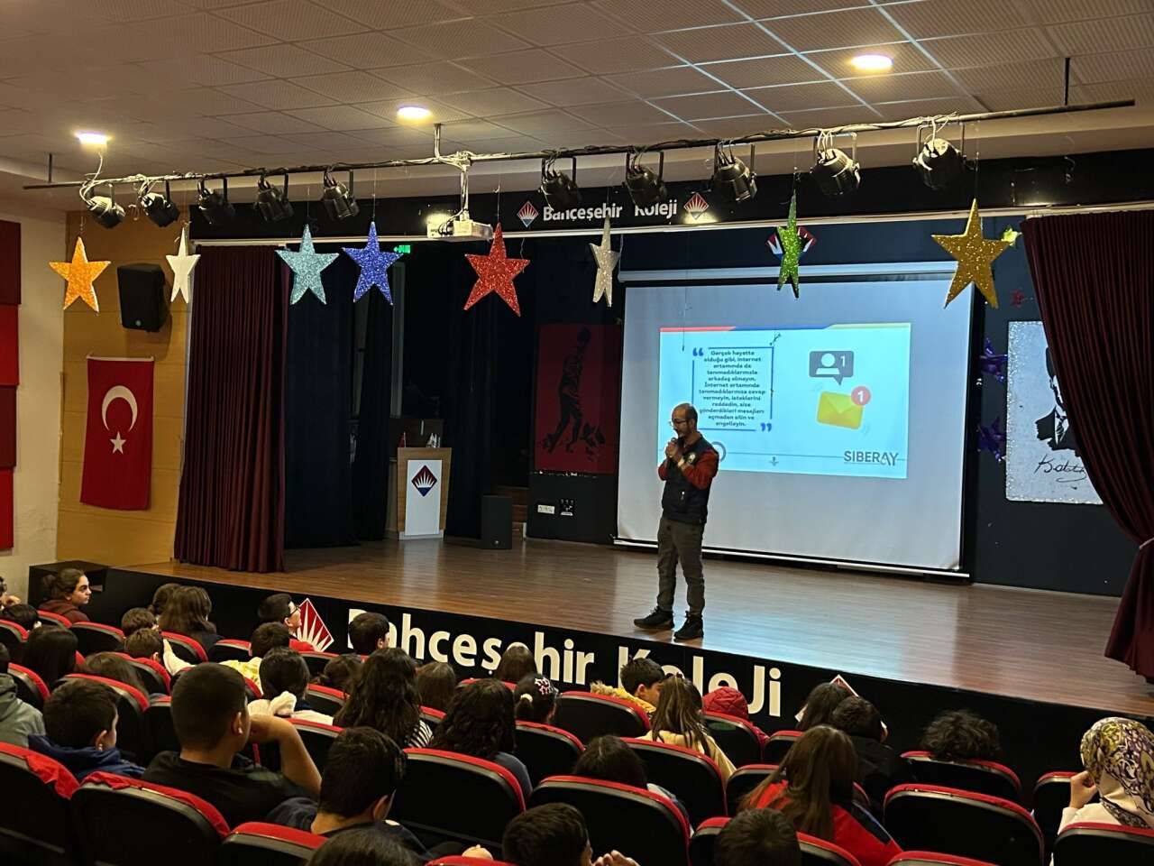 bahcesehir-koleji-bilincli-internet-kullanimi