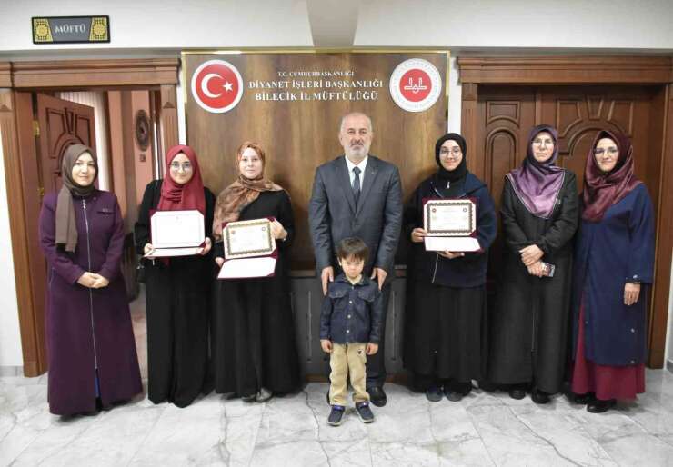 Bilecik’te hafızlara belgeleri verildi