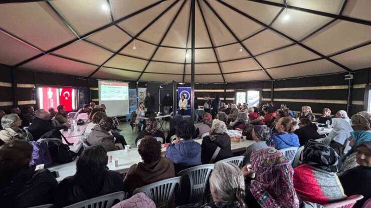 Eskişehir Büyükşehir Belediyesinden kadın çiftçilere ’Katma Değerli Üretim Eğitimi’ verildi