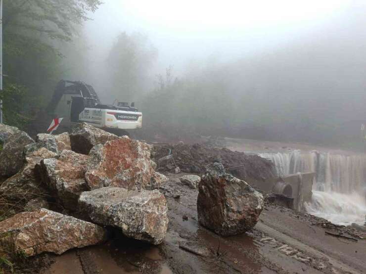 Düzce’de yağış nedeniyle kapanan yollar açıldı