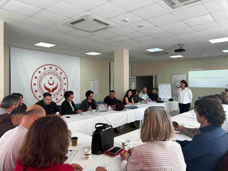 Muğla’da kamu personeline sosyal içerme eğitimi verildi