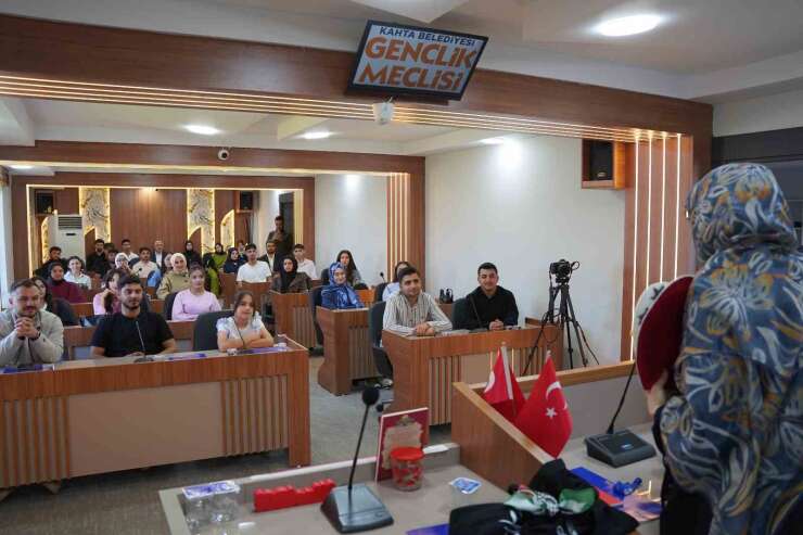 Kahta Belediyesi Gençlik Meclisi’nden anlamlı buluşma