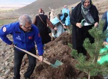 Pasinler’de DİTİB Hatıra Ormanı dualarla açıldı