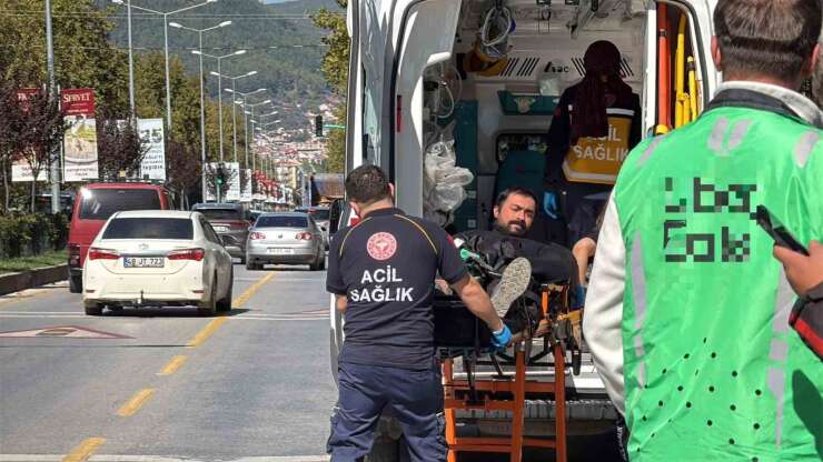 Menteşe’de kırmızı ışık ihlali kazaya neden oldu: 1 yaralı
