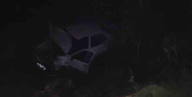 Şanlıurfa’da otomobil tahliye kanalına devrildi: 3 yaralı