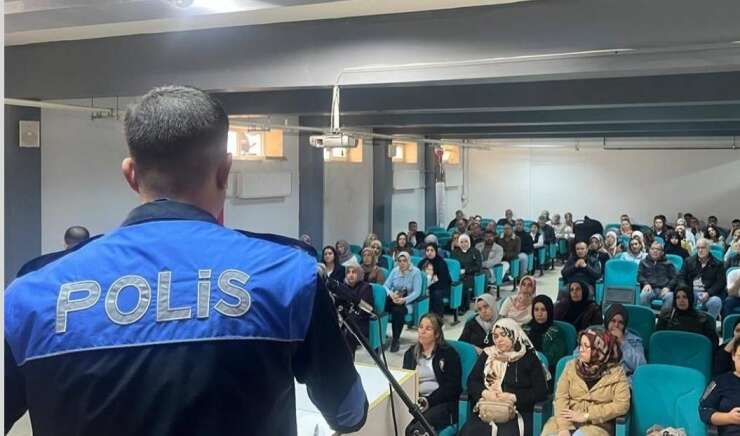 Kilis’te velilere ve öğretmenlere güvenlik bilgilendirmesi