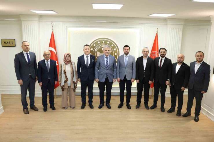 Öğrencilere başarı ödülü, ailelere bebek desteği