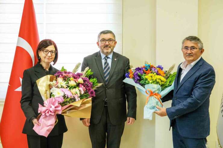 Fen Fakültesinde dekanlık devir teslim töreni gerçekleştirildi