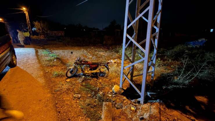 Elektrik direğine çarpan motosiklet sürücüsü hayatını kaybetti