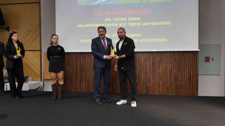 5. Yıl Spor Ödülleri Gecesi’nde İl Müdürü Kalın’a anlamlı ödül