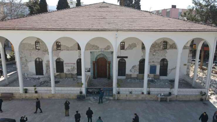 Osmaniye’de tarihi Envar-ul Hamit Camii dualarla yeniden ibadete açıldı
