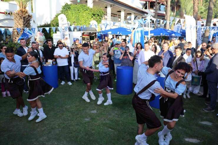 Marmaris’te sonbaharın ritmi Oktoberfest’le yükseldi