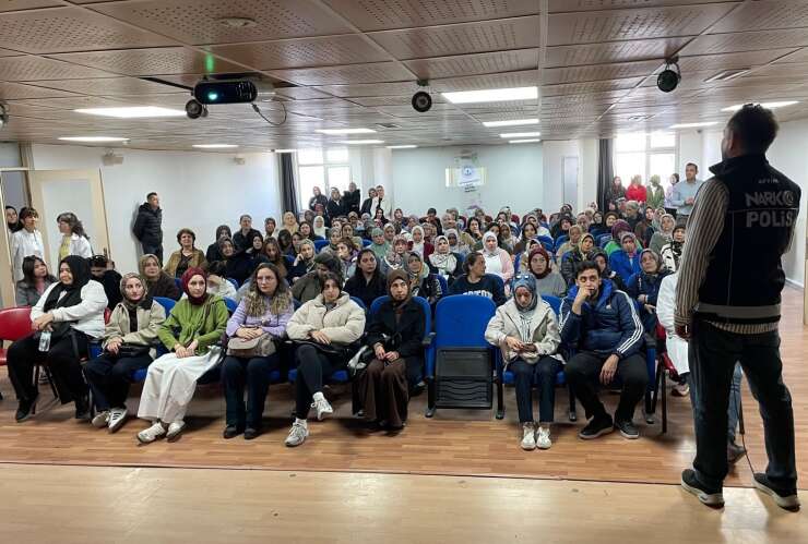 Afyonkarahisar’da NarkoAnne projesi sürüyor