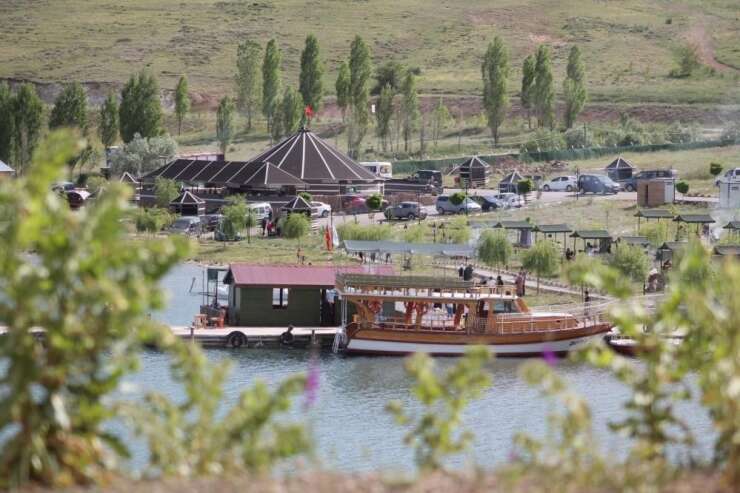 Demirözü’nde restoran ve tekne turu hizmetleri sezonu tamamladı