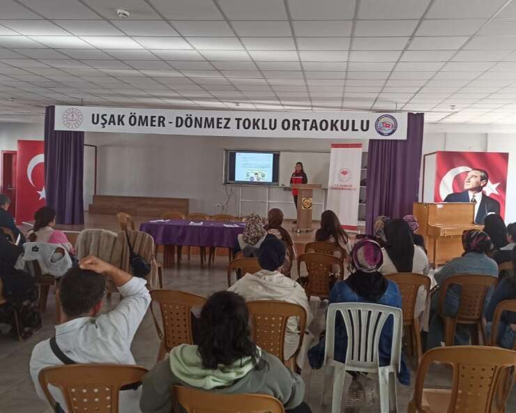 Uşak’ta okul kantini işletmecilerine hijyen eğitimi verildi
