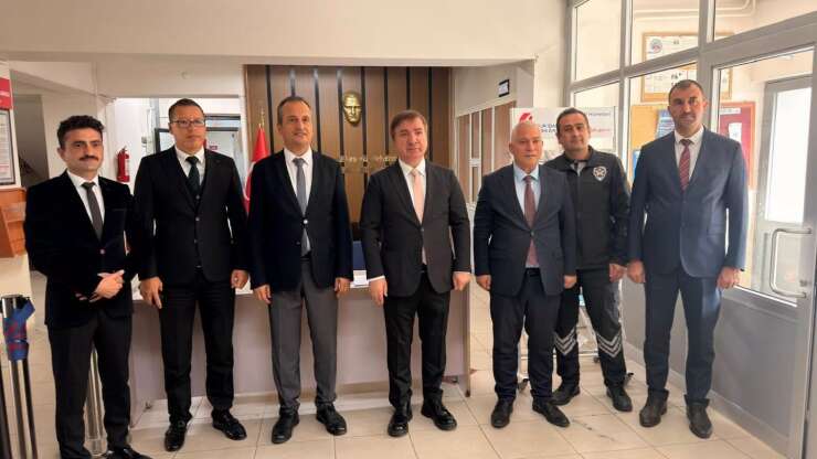 Vali Aydoğdu’dan halkla ilişkiler bürolarına inceleme