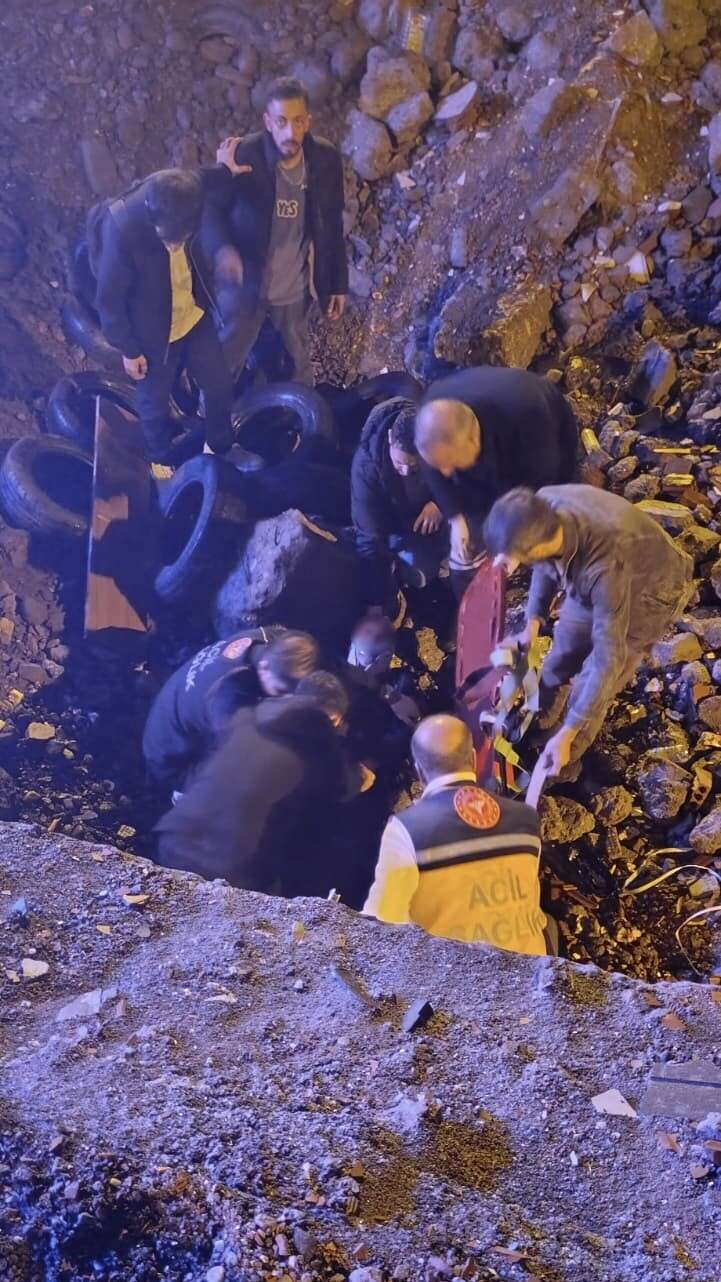 Muş’ta açık bırakılan kazı alanına düşen yaşlı adam yaralandı