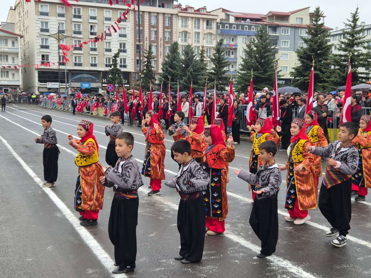 kars-cumhuriyet-bayrami-103-yil-kutlamalari