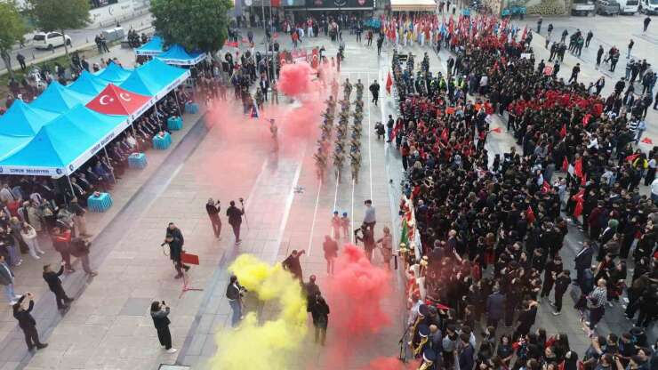 Çorum’da 29 Ekim Cumhuriyet Bayramı büyük coşkuyla kutlandı
