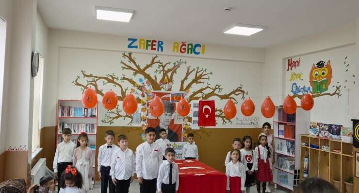Minik yüreklerden Cumhuriyet’e anlamlı armağan: İstiklal Marşı’nın 10 kıtasını ezberlediler