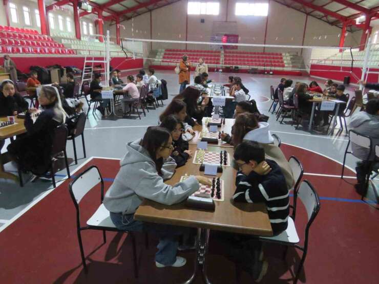29 Ekim Cumhuriyet Bayramı kapsamında satranç turnuvası düzenlendi