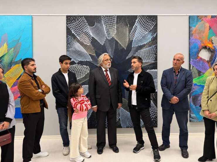 SANKO sanat galerisinde "Sonsuzluk Ağları" temalı resim sergisi