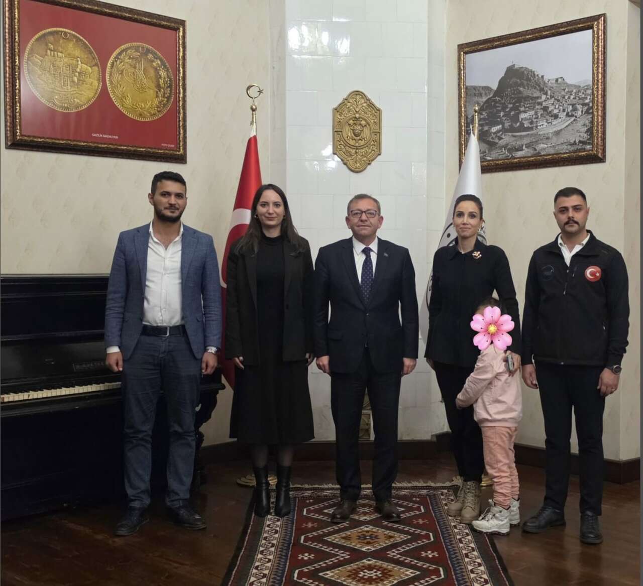 vali-polat-secil-gul-meydan-yildiz-kabul