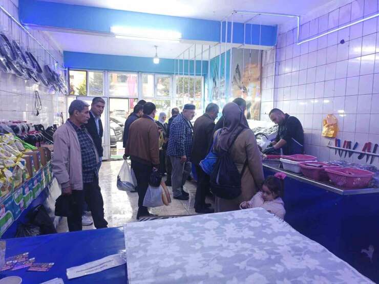 Ahlat’ta soğuk havalarla birlikte balık satışları arttı