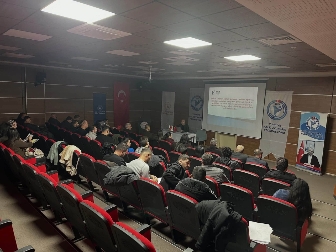 kars-halk-oyunlari-antrenor-semineri